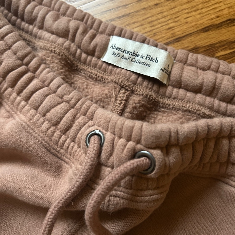 Abercrombie & Fitch Soft A & F Collection Women’s Joggers. Size L. Worn once.